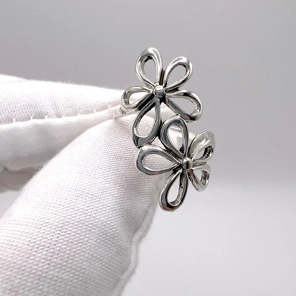 .925 Sterling Silver Double Flower Ring - Picture 14 of 17